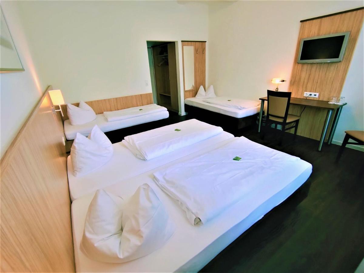 Sport Hotel Kenzingen Eksteriør bilde